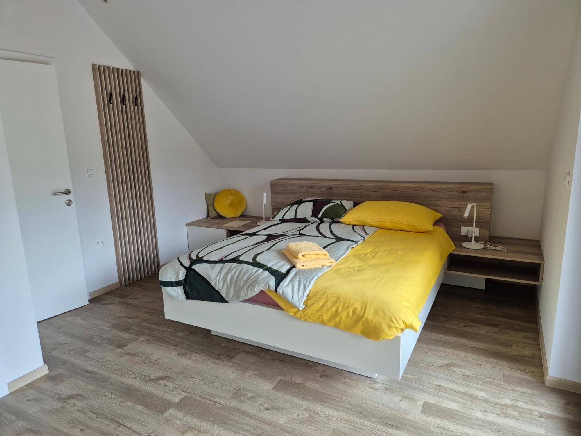 Hisa Oblak Apartamento Gozd Martuljek Exterior foto